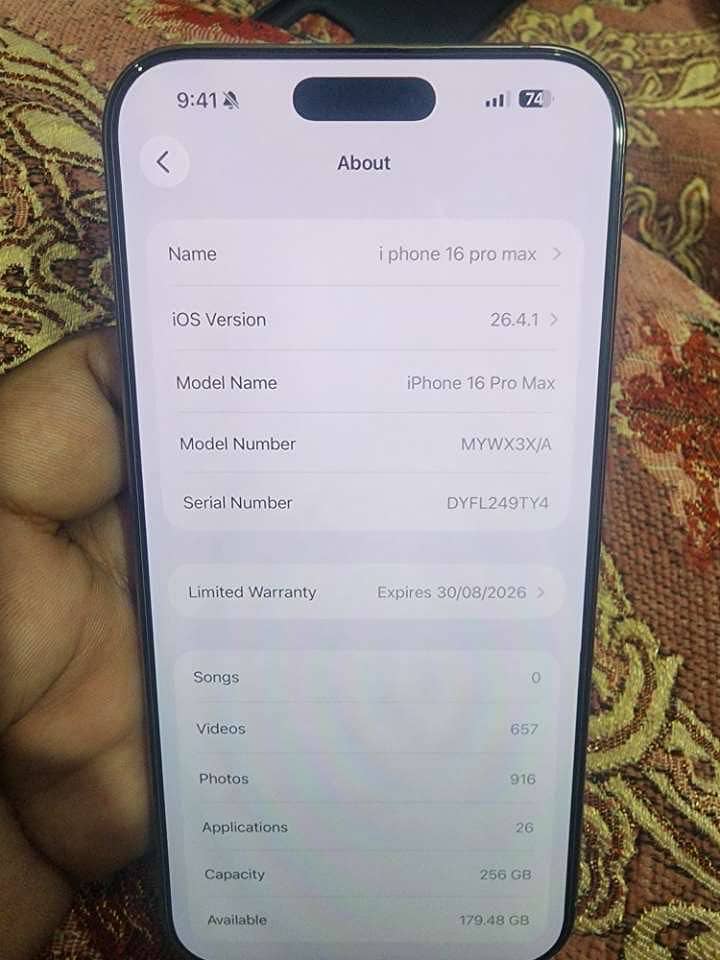Apple iPhone 16 Pro Max 2