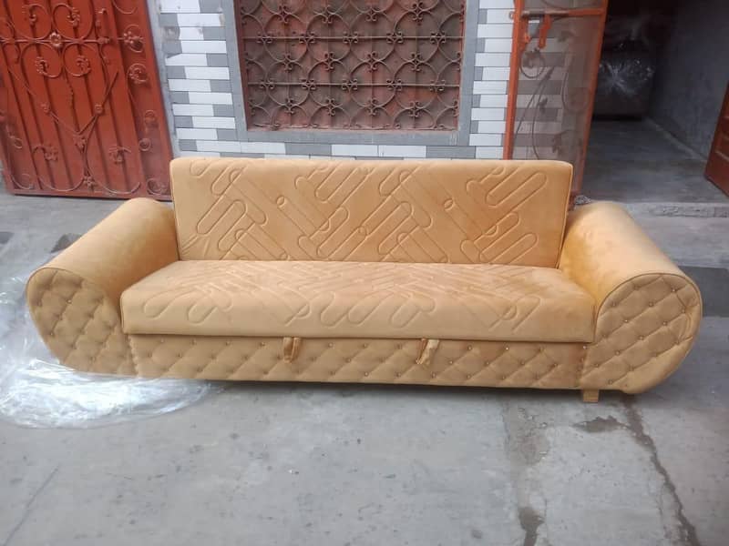 SOFA COMBED 16