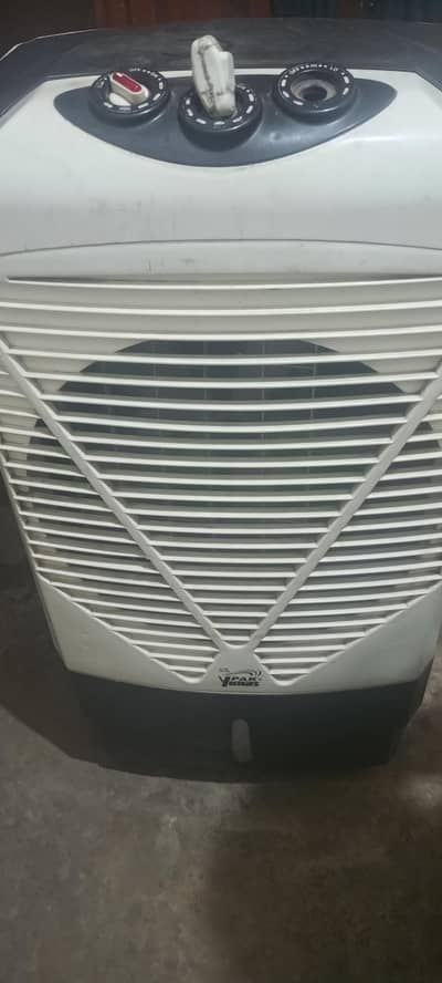 air cooler very good condition no problem all of the just Piche wali