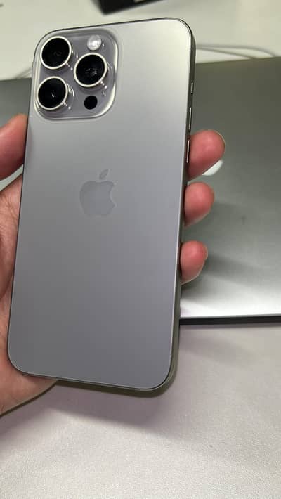 Apple iPhone 15 Pro Max