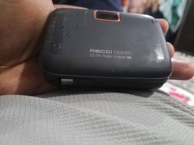 POWER BANK 10000 MAH . .