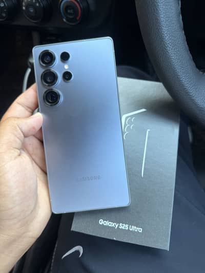 Samsung Mobile S25 Ultra