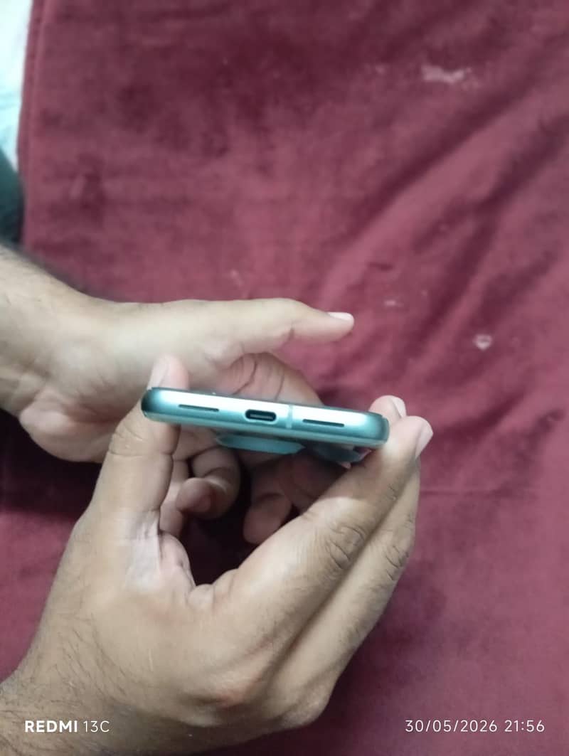 Google pixel 8 3