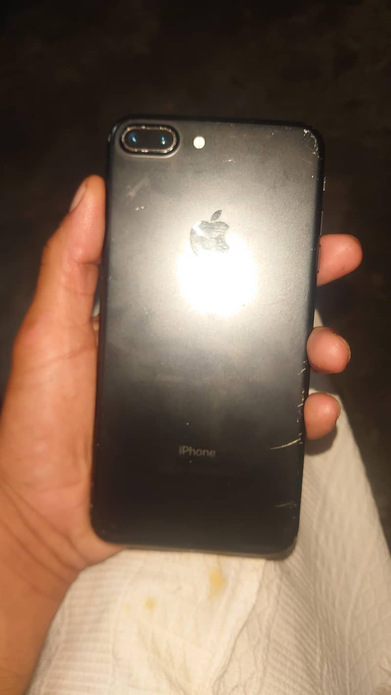 Apple iPhone 7 Plus 0