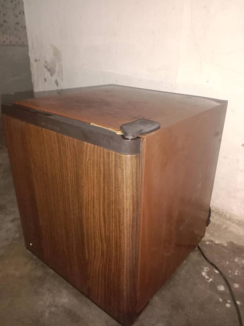 refrigerator 2