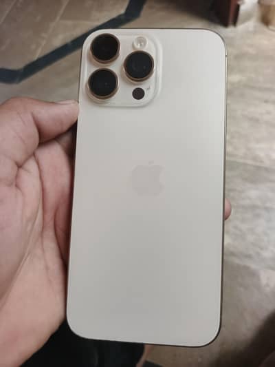 Apple iPhone 16 Pro Max