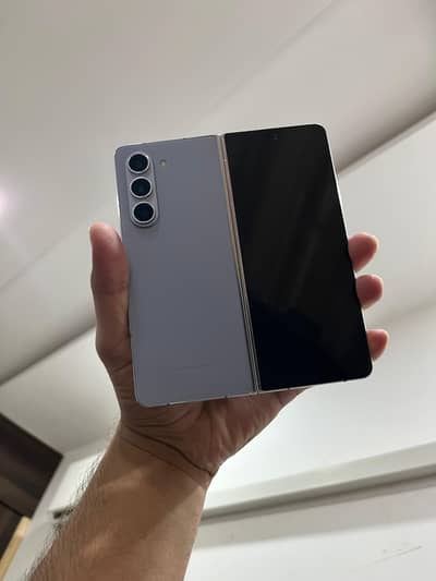Samsung Mobile Z Fold 5    12/512 Gb