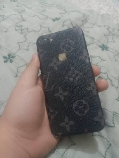 Apple iPhone 7