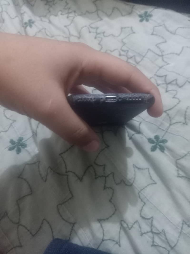 Apple iPhone 7 3