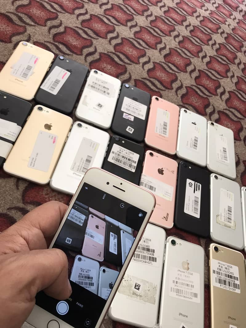 Apple iPhone 7 32 gb 3