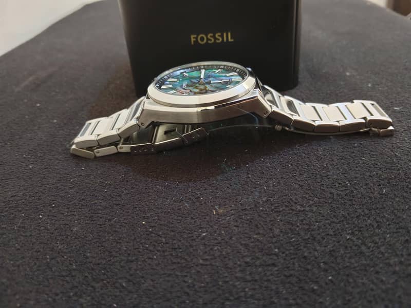 Fossil Everett 2