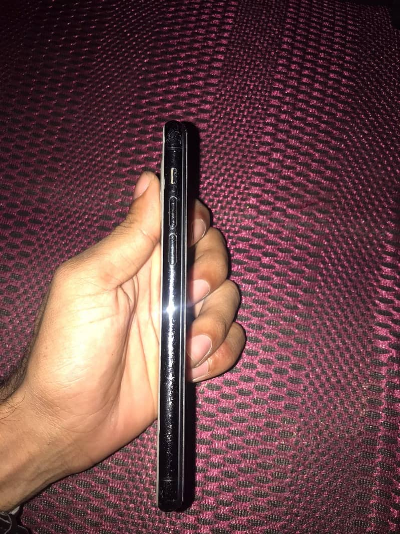 iPhone 11pro 4