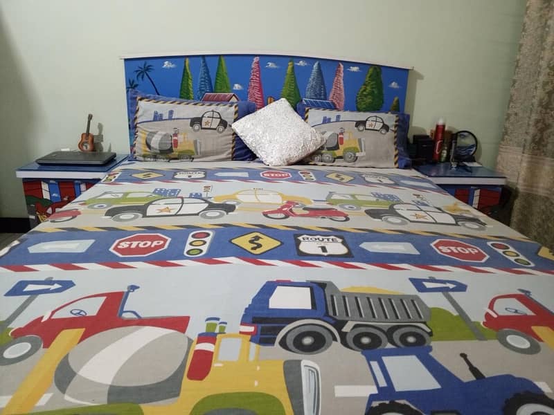 Bed & wardrobe 1
