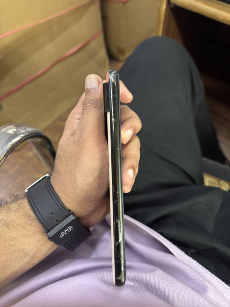 Google Pixel 6 4