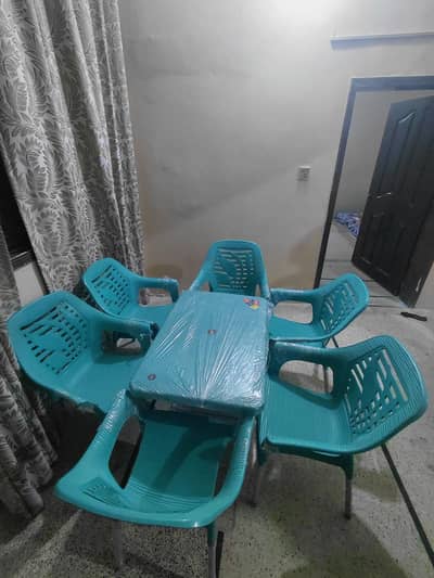 Plastic 6 Chairs With Folding Table