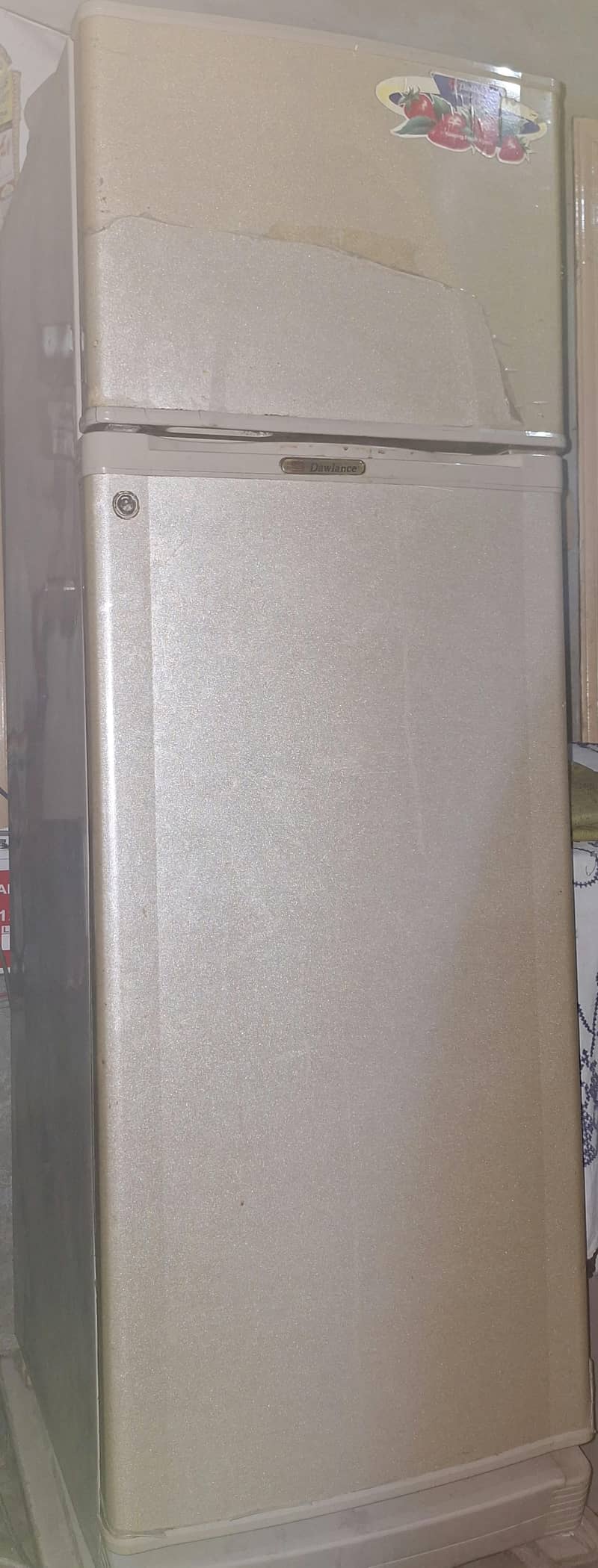 Refrigerator 0