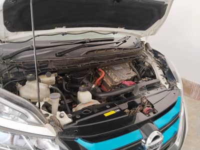 Nissan Serena 2018