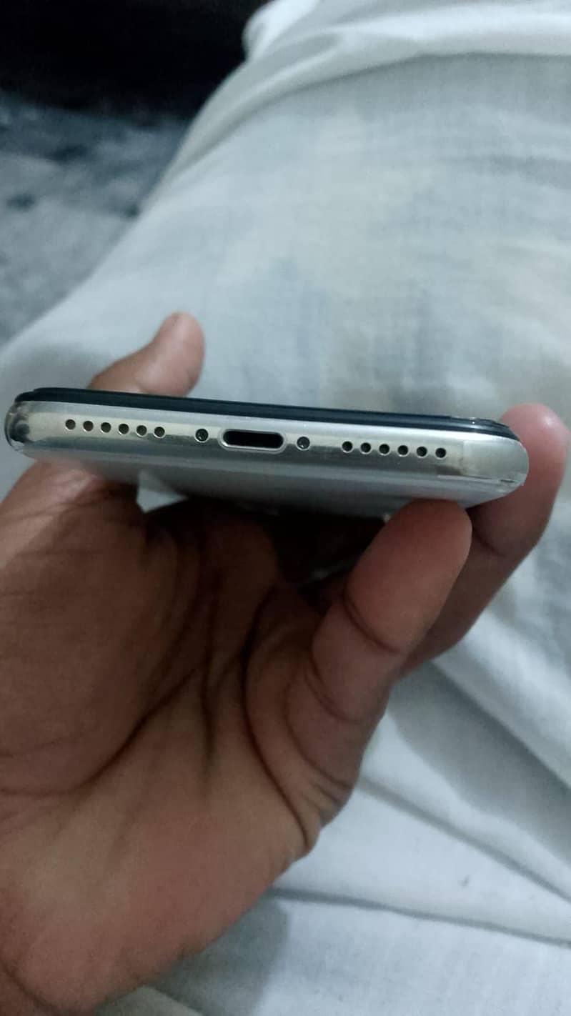 Apple iPhone X 1