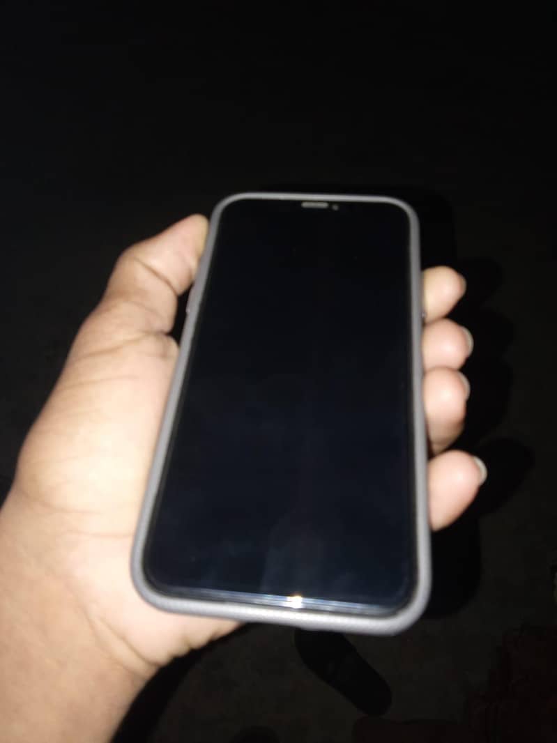 Apple iPhone X 3