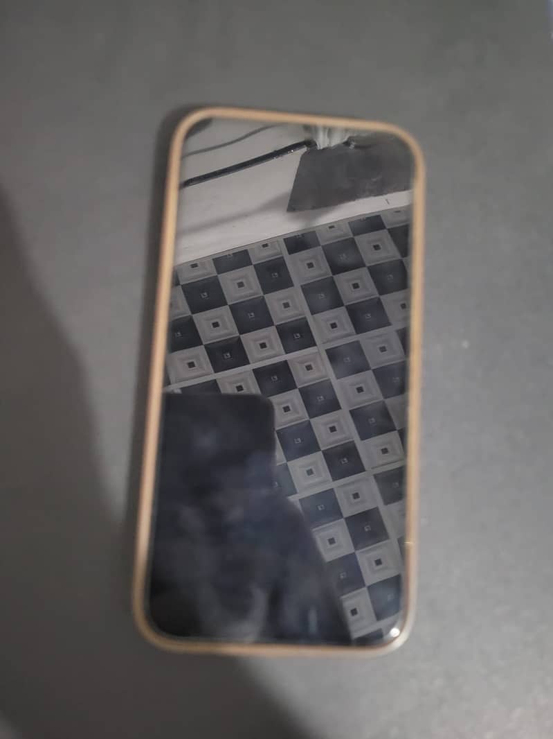 Apple iPhone 12 Pro Max 4