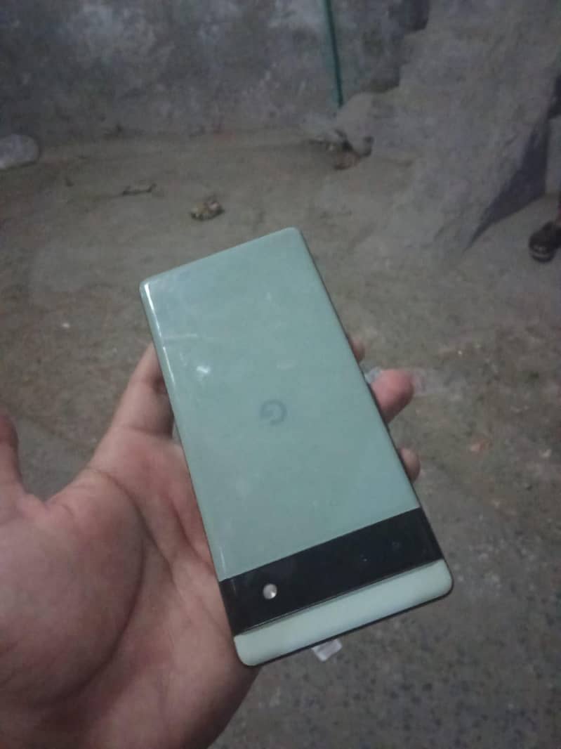 Google Pixel 6a 1