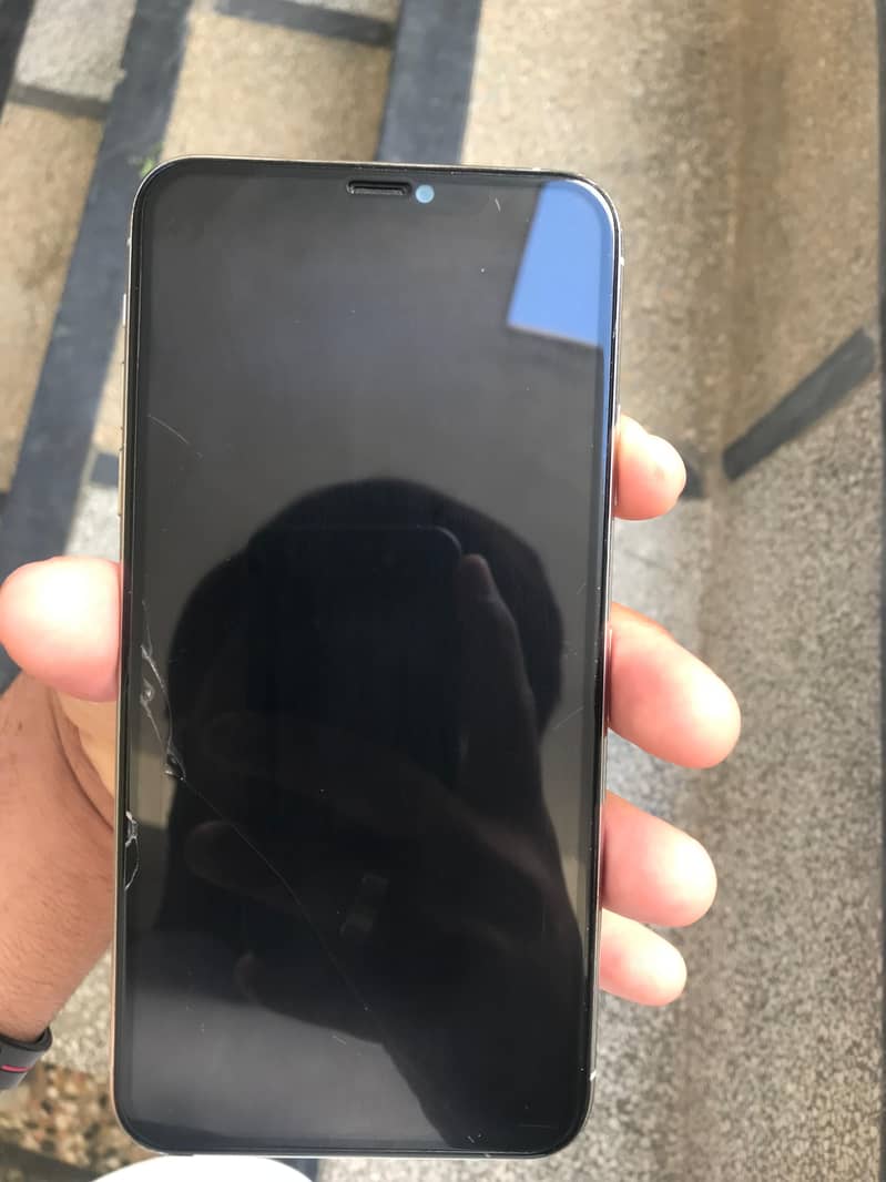Apple iPhone 11 1