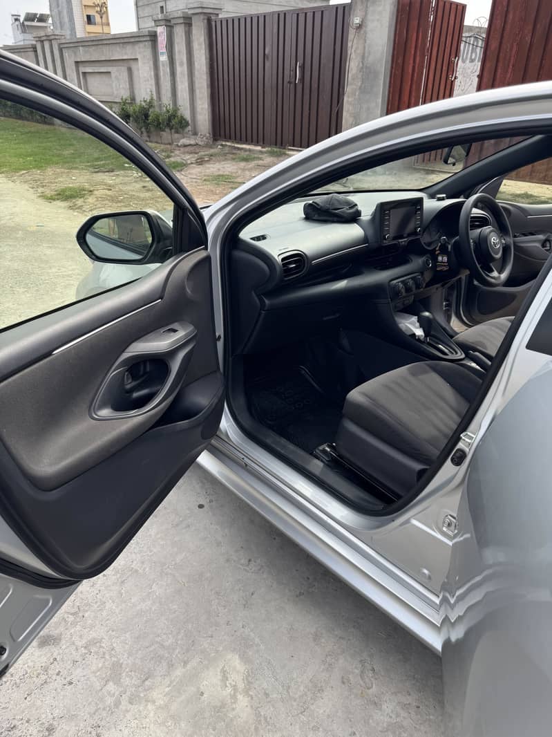 Yaris hatch back 11