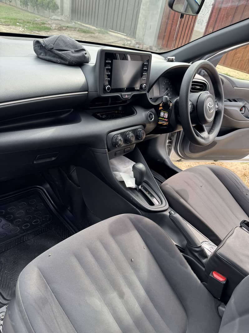 Yaris hatch back 12