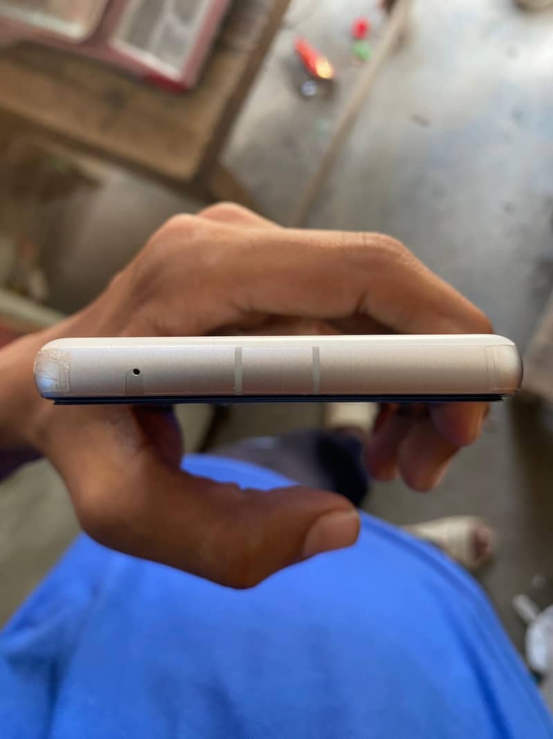 Google Pixel 7a 3