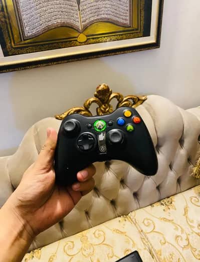 Xbox 360 66 games installed 2 controller