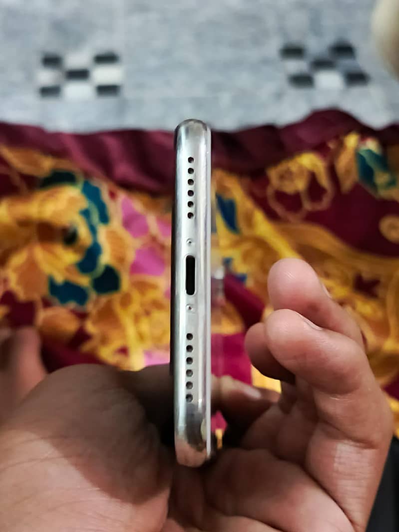 Apple iPhone X 2