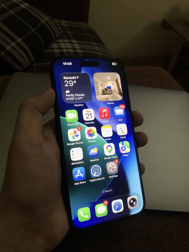 Apple iPhone 16 Plus 1