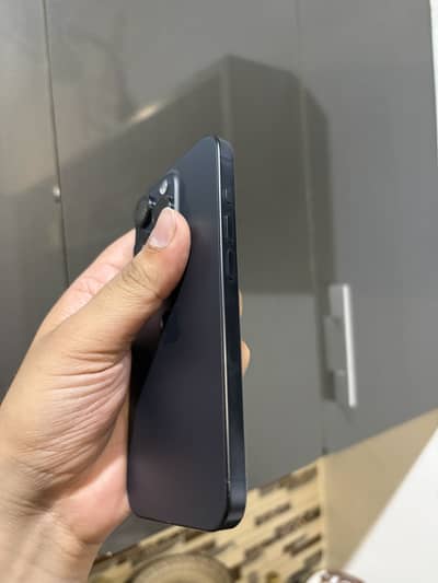 iPhone 15 Pro Jv