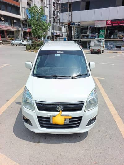 Suzuki Wagon R 2015 Home used pristine car