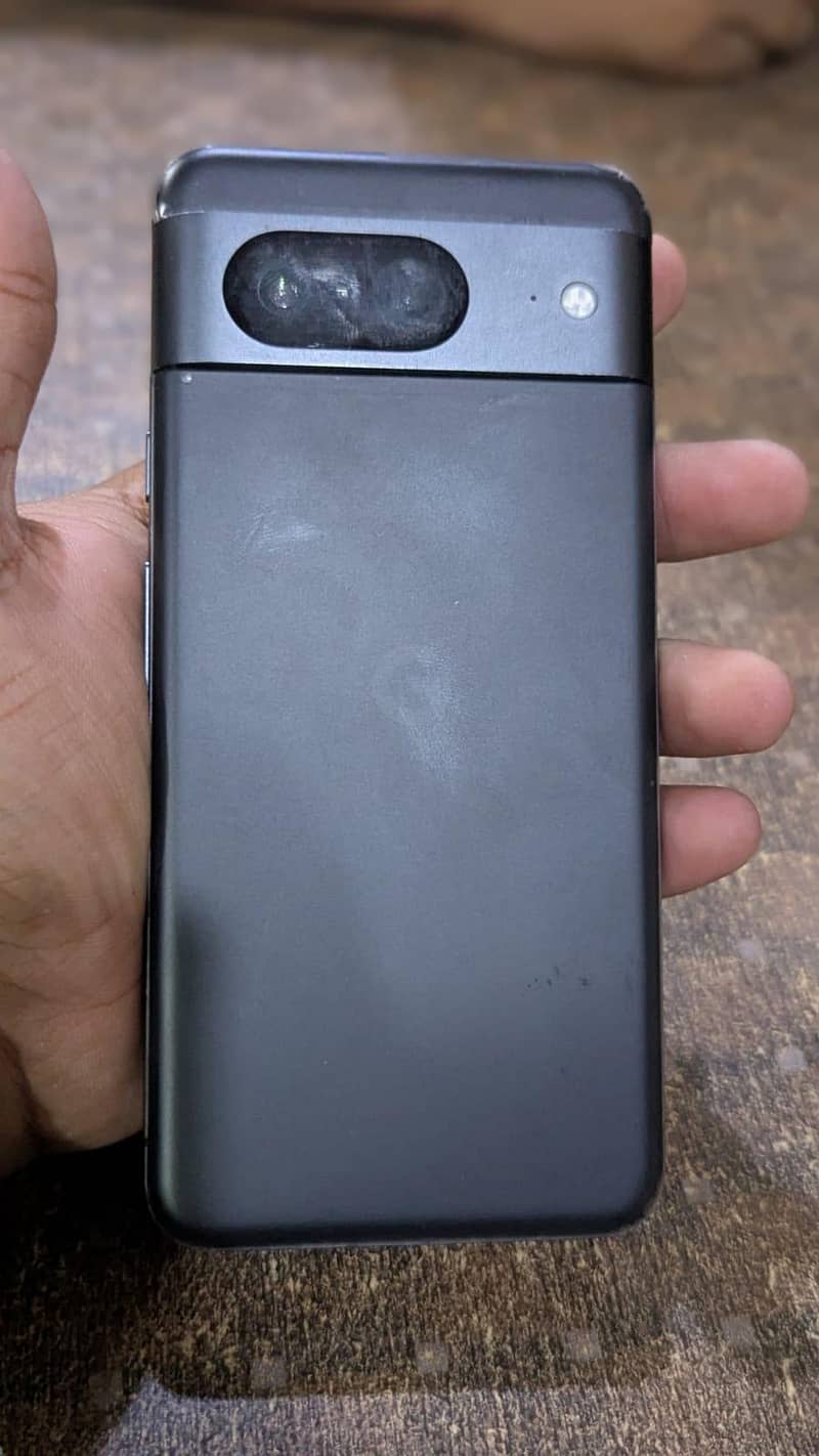 Google Pixel 8 1