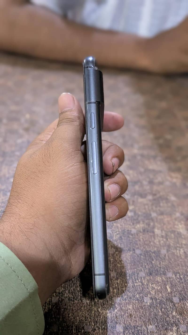 Google Pixel 8 3
