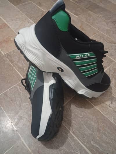 walk brand shoes