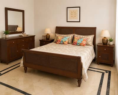 Bed set with 7 seater sofa in cane