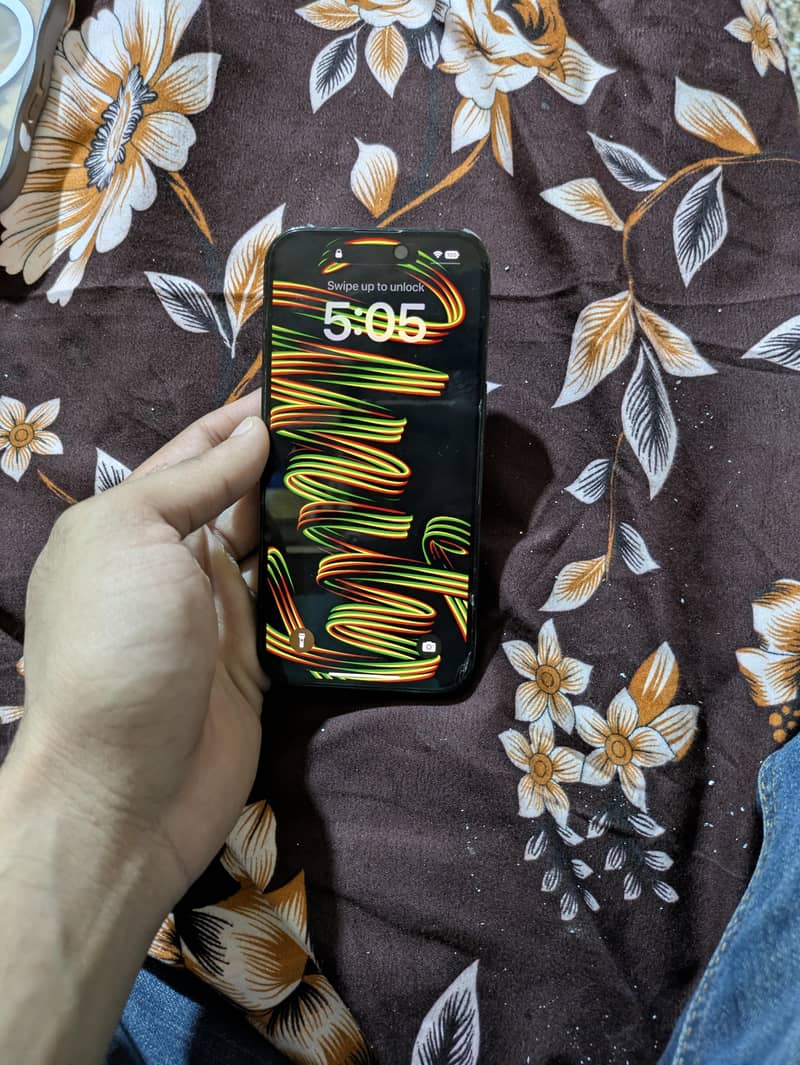 Apple iPhone 14 Pro 0