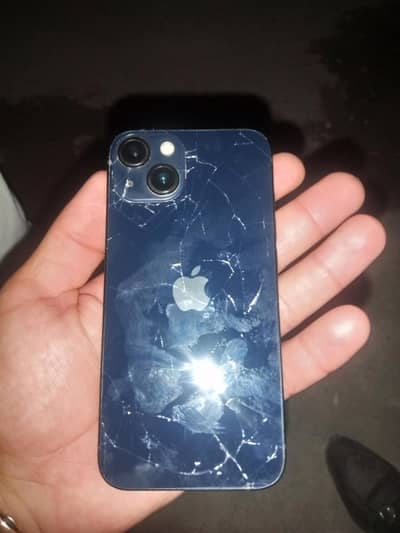 Apple iPhone 13