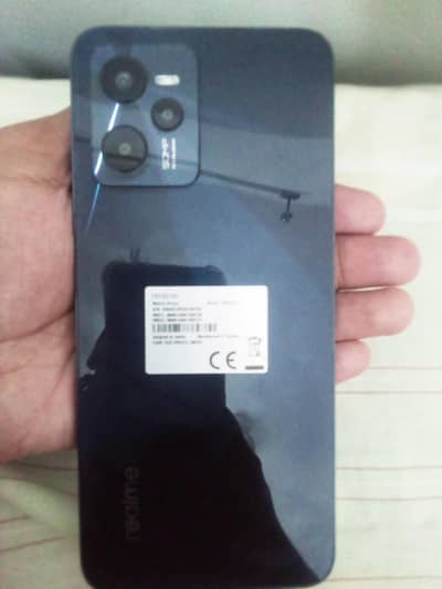 Realme C35