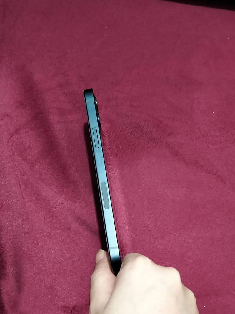 Apple iPhone 12 2