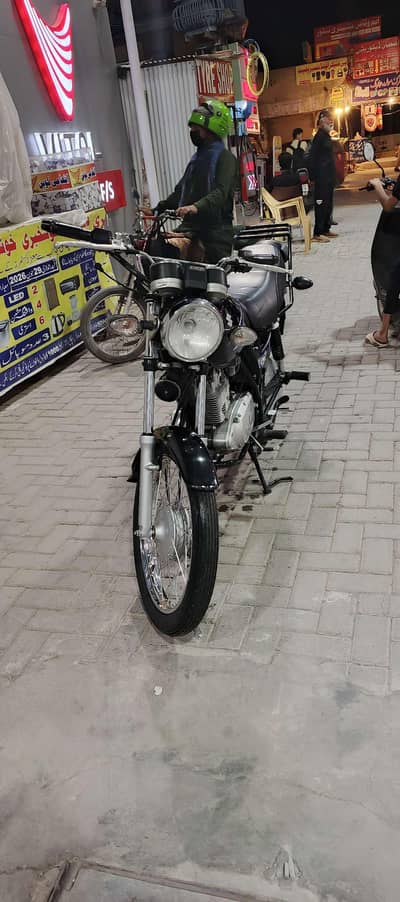 Suzuki GS 150
