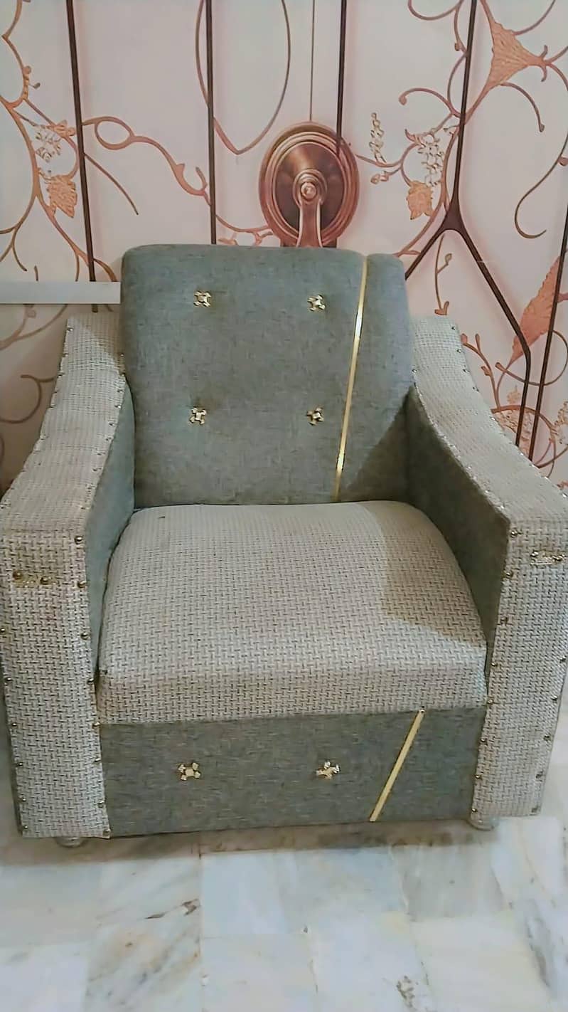 sofa set good condition 0
