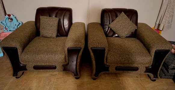 5 seater sofa set. Mint condition