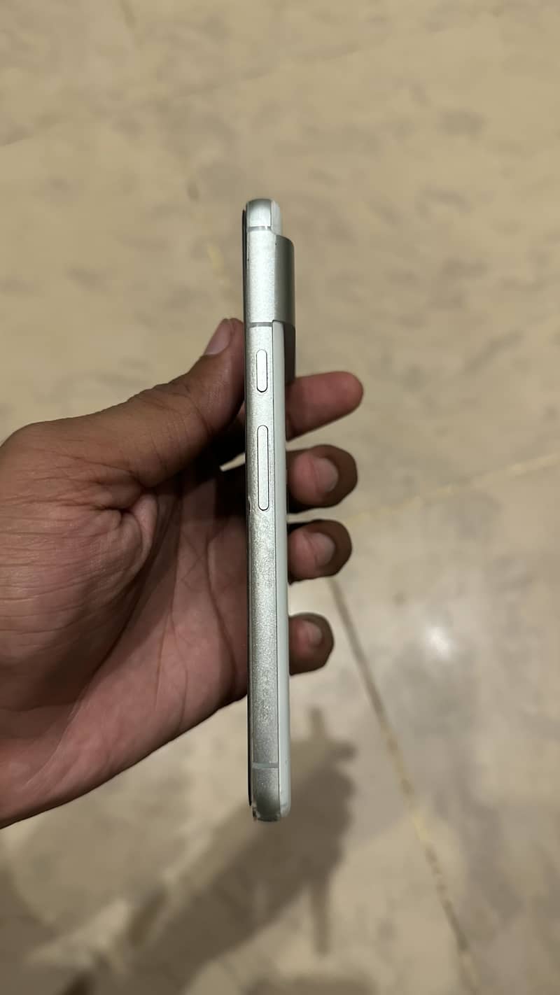 Google Pixel 8 1