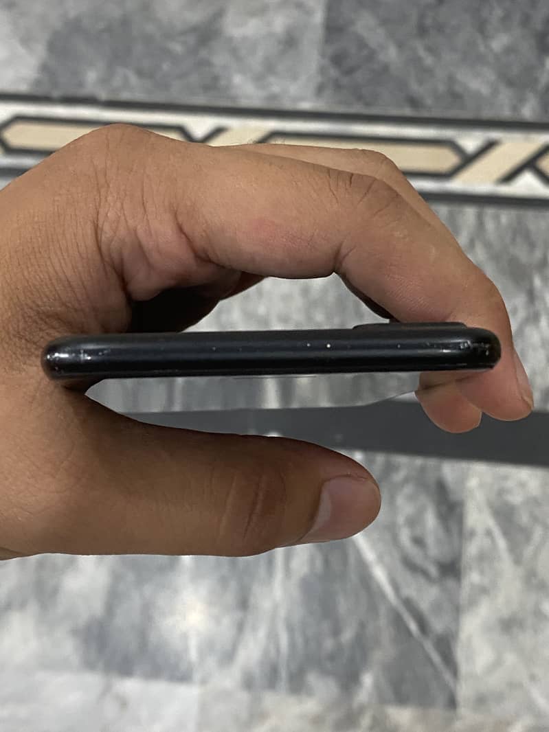 Apple iPhone 7 Plus 5
