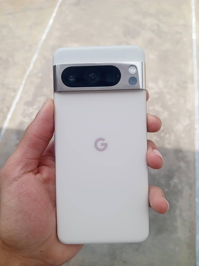 Google Pixel 8 Pro 1
