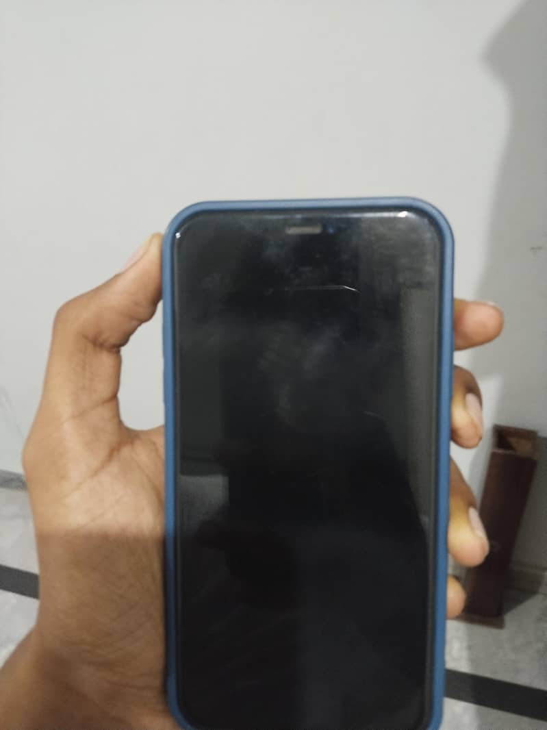 Apple iPhone 11 8