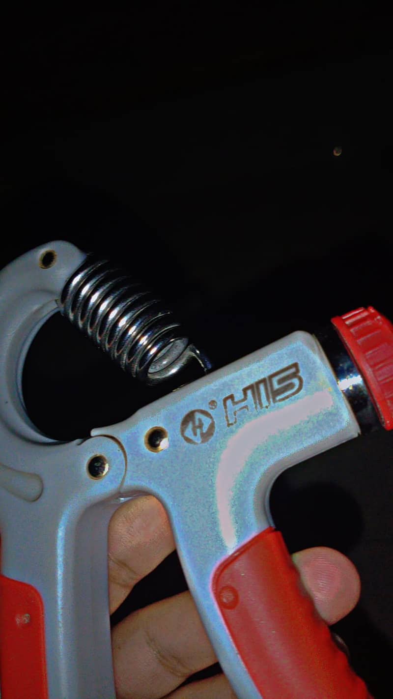 hand gripper 1